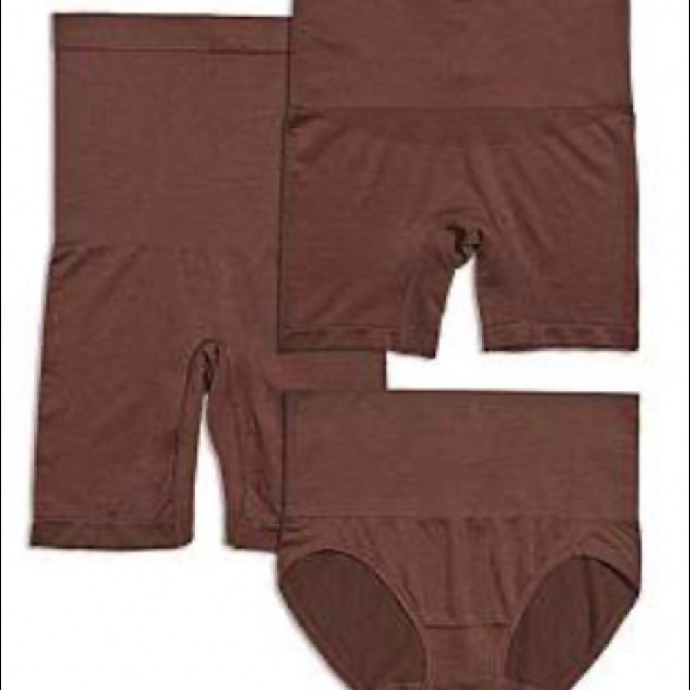 Yummie Shapewear bottoms NWT